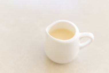 Süt küçük kavanoz