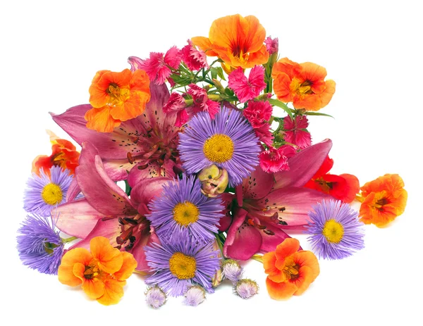 Csokor szegfű, liliom virágok és nasturtiums — Stock Fotó