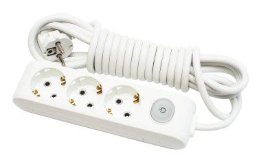 Elektrik uzatma kablosu beyaz arka planda izole edilmiş. Düz yatış, üst görünüm 
