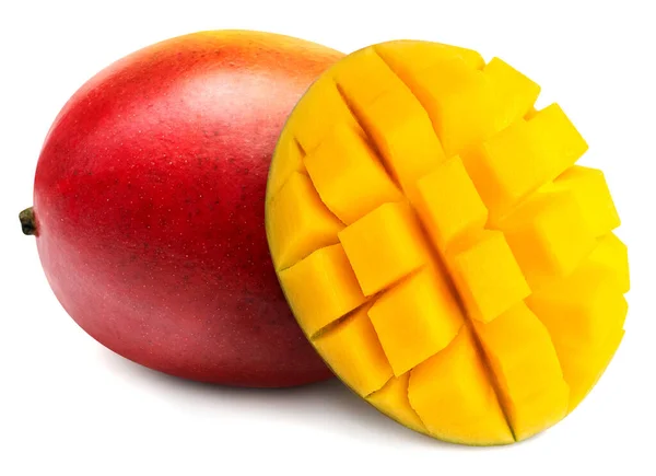 マンゴーの果実全体と半分の白い背景に隔離された 創造的な健康的な食品コンセプト ジュース フラットレイアウト トップビュー — ストック写真