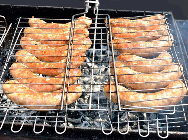 Sosis pişirme Barbekü — Stok fotoğraf