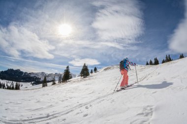 Dağlarda kayak turu