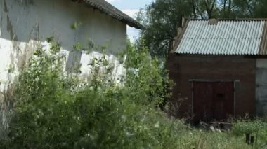 Terk edilmiş binalar parçası