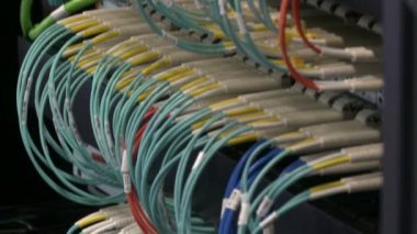 Güçlü sunucu bilgisayarının görünümü