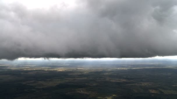 เมฆ Cumulus เหนือแผ่นดิน — วีดีโอสต็อก