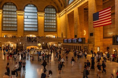 New York, ABD, 21 Ağustos 2024. Özel Beaux Sanat Mimarisi tarzıyla Grand Central Ana Salonu manzarası
