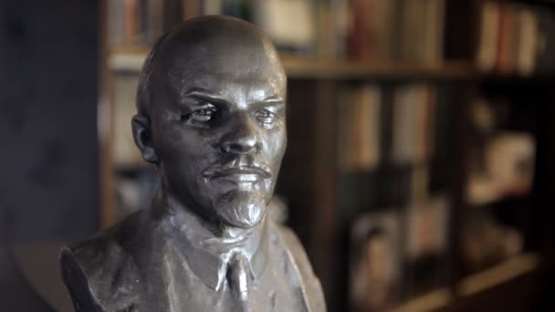 Un busto de Lenin — Vídeo de stock