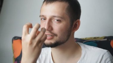 adam asla bilemeycek kızlar kalp yemek gösterilmiştir