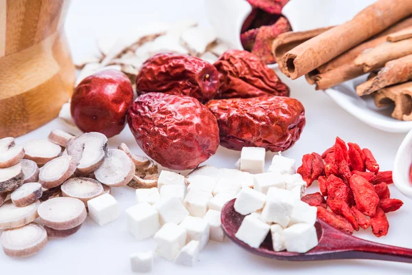 Chinese traditional herbs or medicine close up — Stock Photo, Image