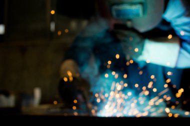 Bulanık fotoğraf. Parlak ve koyu ve renkli. Arka plan odağını.