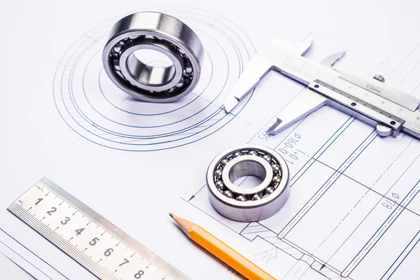 Desenho técnico e paquímetro com rolamento — Fotografia de Stock