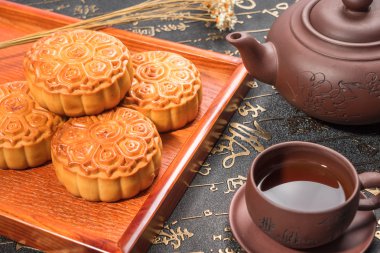 Çin sonbahar ortası festivali için ay çöreği.