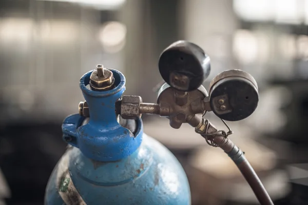 Válvula del tanque de gas de cerca — Foto de Stock