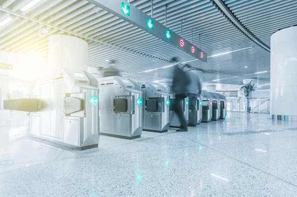 Passenger in the shanghai pudong airport — Stock Photo, Image