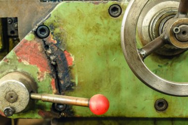 Torna üzerindeki kolu yakın çekim