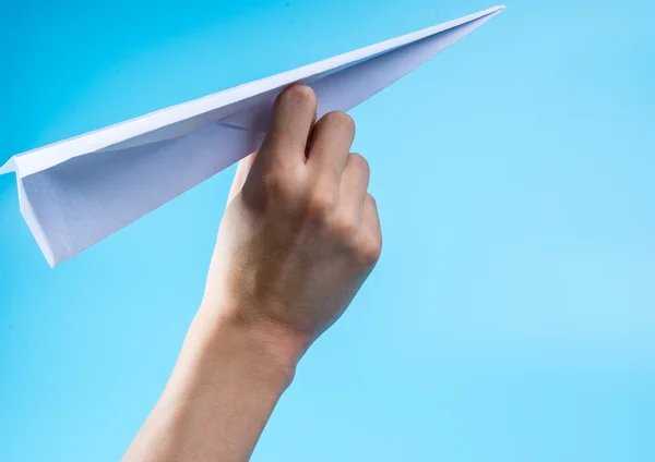 紙飛行機と青空. — ストック写真