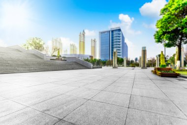 Skyline ve şehir planına sahip modern kare