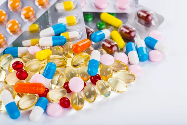 Vielfalt an Medikamenten und Medikamenten — Stockfoto