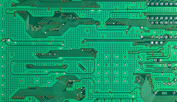 Gros plan de la carte de circuit électronique avec processeur — Photo