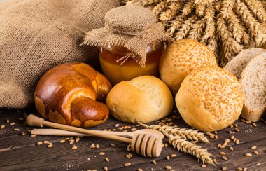 farklı ekmek ve ekmek dilimleri. Gıda arka plan.