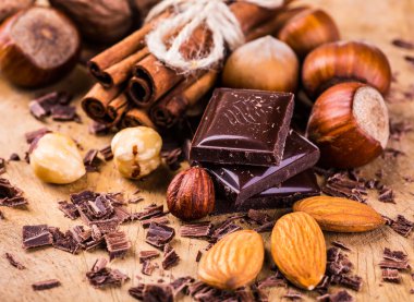 Çikolata arka plan. Fındıklı çikolata