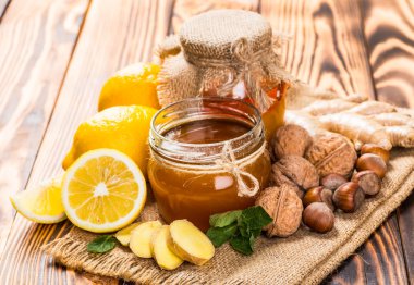 Limon ve fındık ile tatlım.