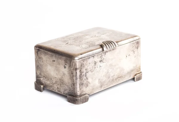 Vieil argent cercueil rétro métallique sur fond blanc — Photo