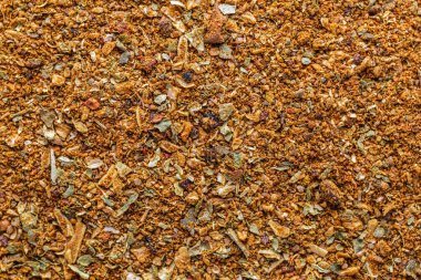 Farklı baharatlardan oluşan bir karışım. Renkli baharat ve baharat dokuları. Renkli bitkiler ve baharatlar. Doğulu. Kafe konsepti.