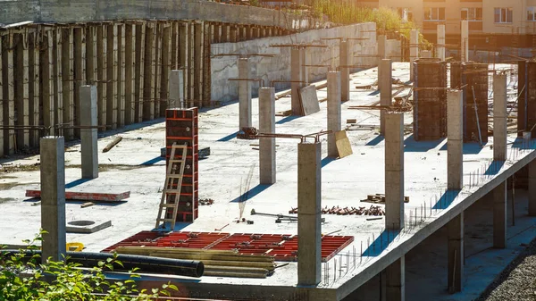 Trabajo Curso Nuevo Bloque Apartamentos Edificio Alto Construcción Con Grúas — Foto de Stock