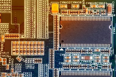 Yazdırılan bilgisayar motherboard ile microcircuit, yakın çekim