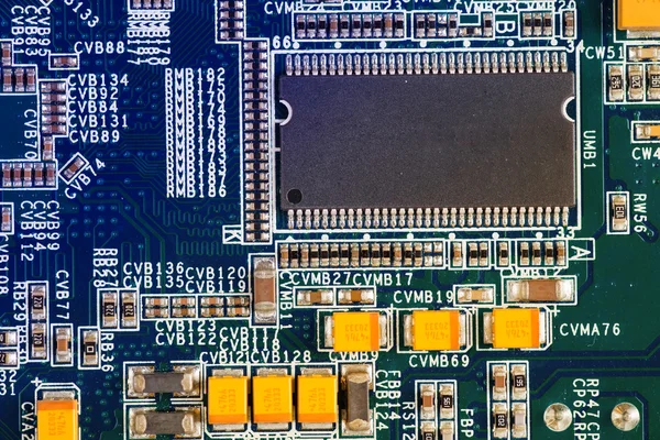 Yazdırılan bilgisayar motherboard ile microcircuit, yakın çekim