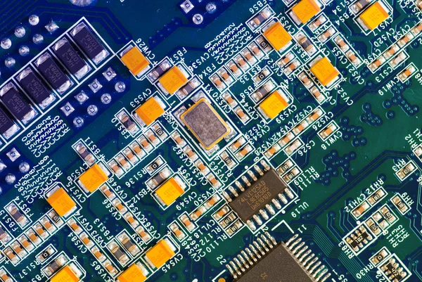 Yazdırılan bilgisayar motherboard ile microcircuit, yakın çekim
