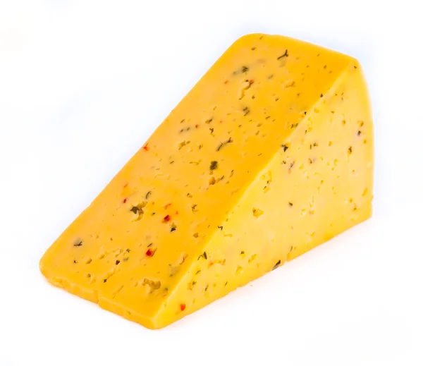 Кусок сыра изолирован — стоковое фото