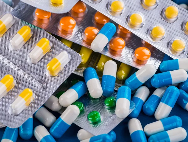 Gyógyszerek és gyógyszerek sokfélesége — Stock Fotó