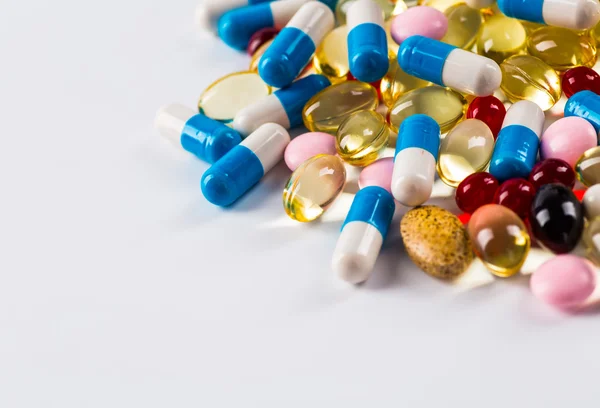 Variedad de medicamentos y medicamentos — Foto de Stock