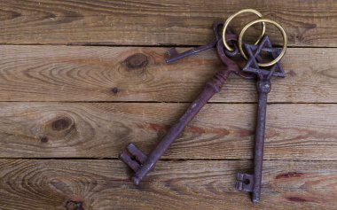 ahşap zemin üzerinde Vintage anahtar