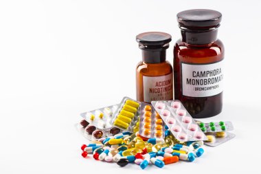 ilaçlar Tablet ve kapsül bir ölçek