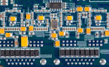 Bilgisayar anakartının mavi devre kartı arka planı