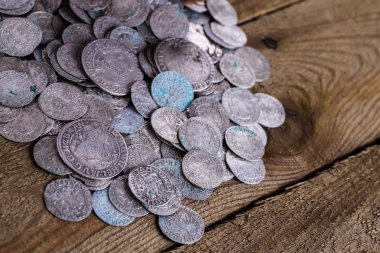 eski ortaçağ paralar hazinesi Gümüş arka plan