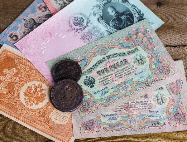 Μεγάλη παλαιά ρωσικά τραπεζογραμματίων από τις αρχές του ΧΧ αιώνα — Φωτογραφία Αρχείου