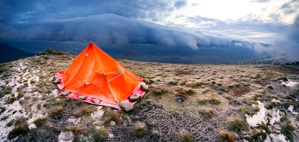 Karpaten Borzhava Bergkam Nadert Een Ochtendstorm Bij Zonsopgang Storm Voor — Stockfoto