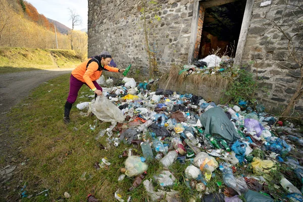 Hotel Abbandonato Montagna Utilizzato Dalla Gente Del Posto Dai Turisti — Foto Stock