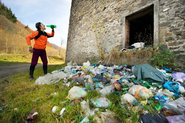 Ein Verlassenes Hotel Den Bergen Wird Von Einheimischen Und Touristen — Stockfoto