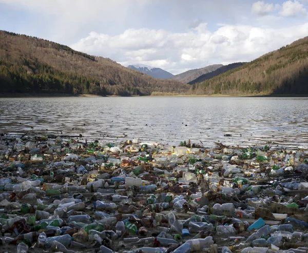 Desastre Ambiental Transcarpathia Ucrânia Moradores Aldeias Montanhosas Jogam Lixo Plástico — Fotografia de Stock