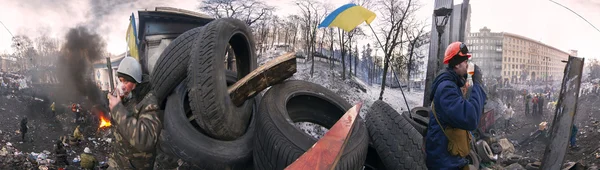 Barricadas na rua Hrushevskoho — Fotografia de Stock