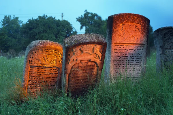 Cemitério de Karaite ao amanhecer — Fotografia de Stock