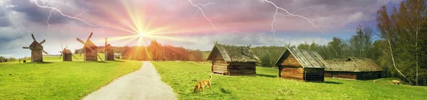 Ancient wooden windmills in Pirogovo — Stock Photo, Image