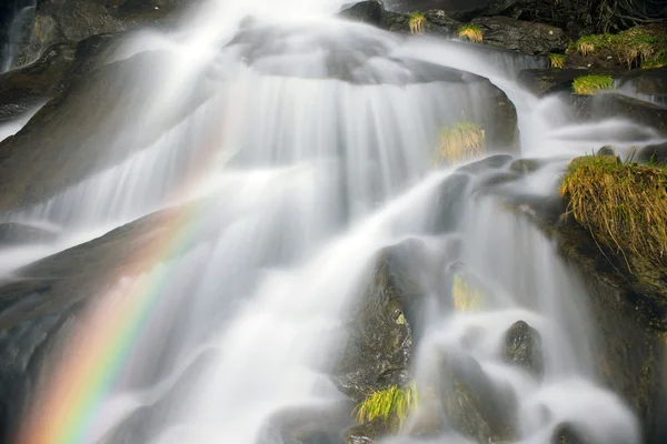 Bela cachoeira no rio Prut — Fotografia de Stock