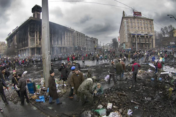 Befreiung von Regierungstruppen am Euromaidan — Stockfoto