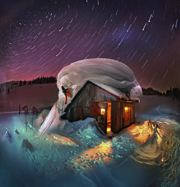 Aventura invernal en montañas Cárpatas — Foto de Stock